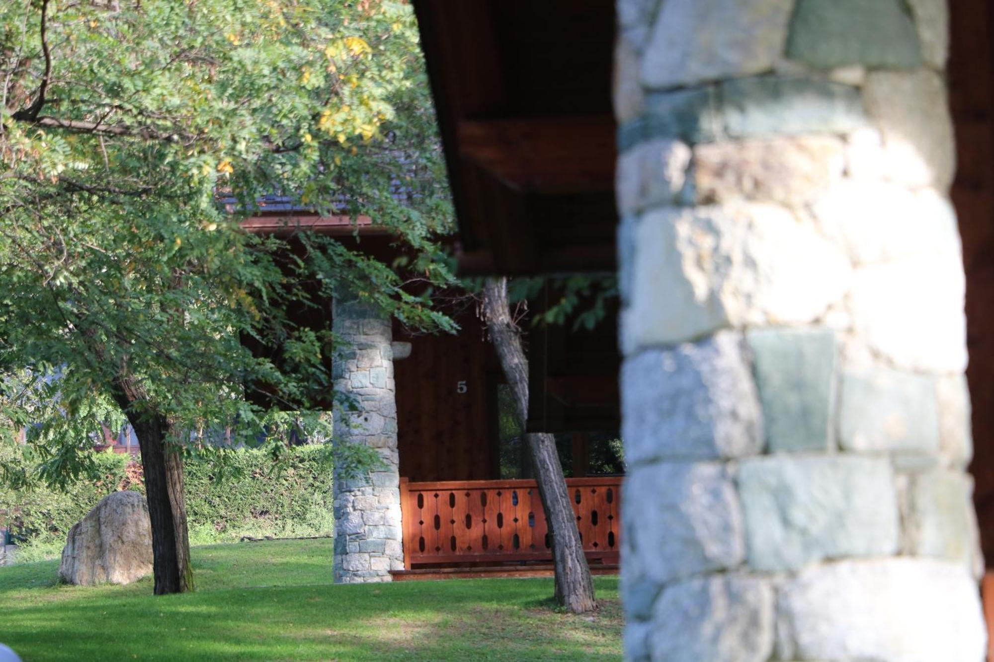 Lazy Bee Camping Village Aosta Dış mekan fotoğraf