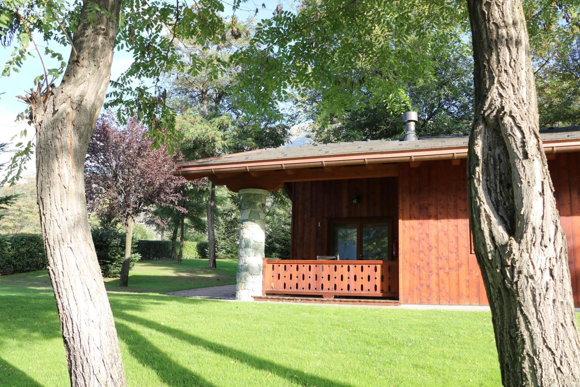 Lazy Bee Camping Village Aosta Dış mekan fotoğraf